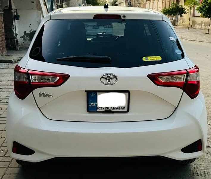 Toyota Vitz 2018 3