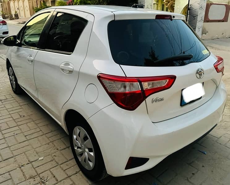 Toyota Vitz 2018 5