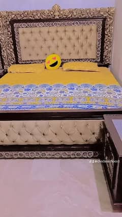 Bed + dressing in new condition