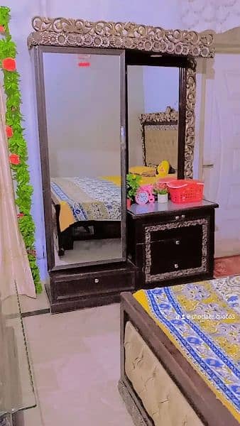 Bed + dressing in new condition 2