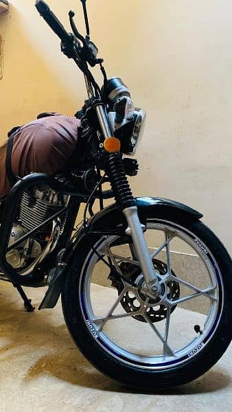 Suzuki GS 150 FOR SALE 3