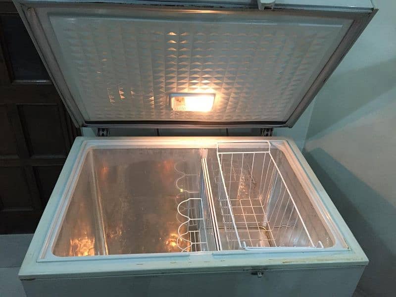 Dawlance Freezer - Medium - Good Condition 3