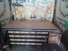 Table For sale Urgently