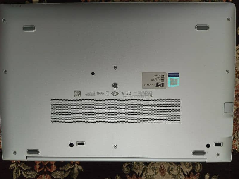 Hp i5 8th generation 16gb ram 9