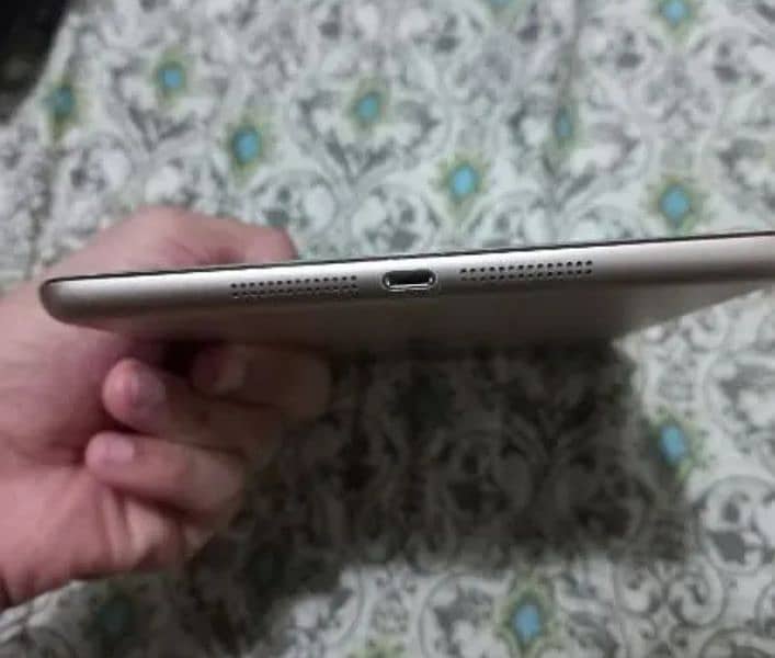 iPad MINI 3 4