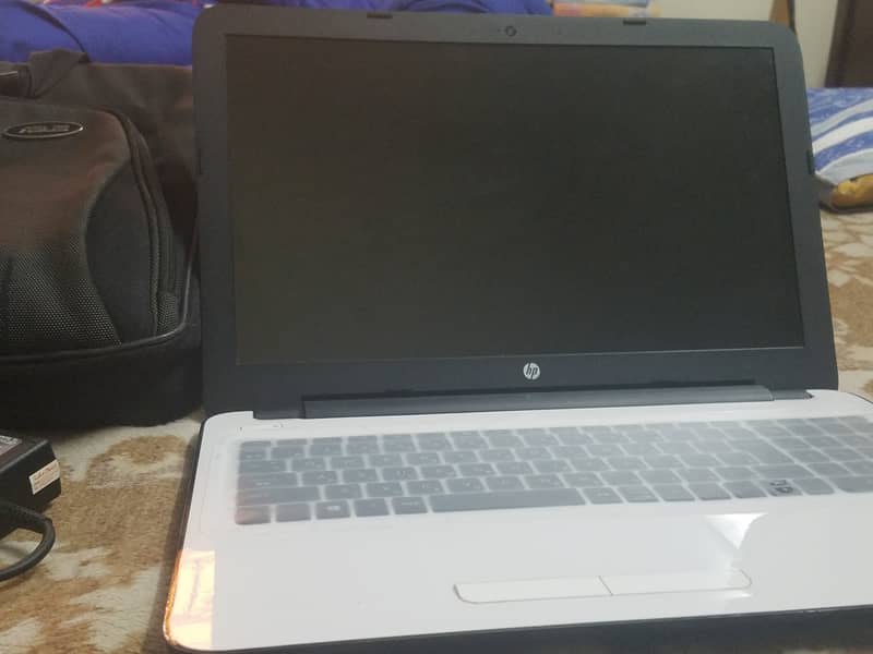 HP core i5 6th generation,15.6 inch,8 GB/256 GB SSD with box and bag 3