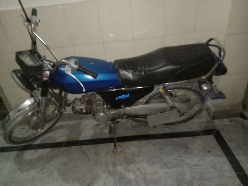 Honda CD70 2008 model 1