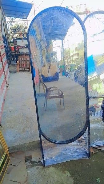 bhout zeberdast Hy quality bhe ache hy mirror bhe 3m ka lagay 5