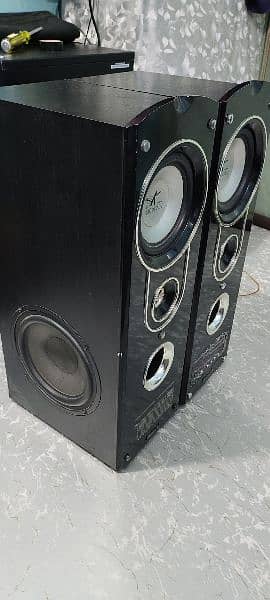 Audionic Speakers 1