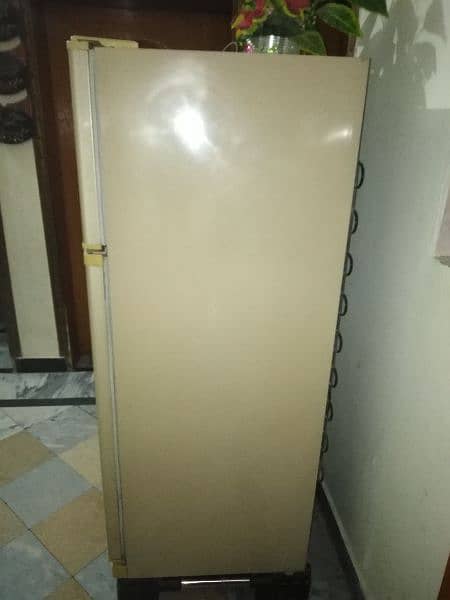 Freezer for sell. . Contact number 0300 5141164 1