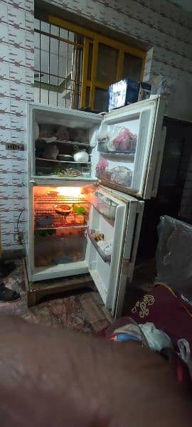 Haier Full size fridge 5