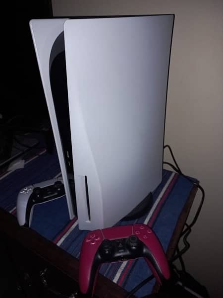 PS5 For Sale With Box and Extra Controller. 0