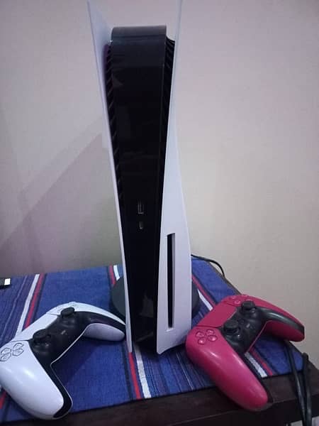 PS5 For Sale With Box and Extra Controller. 1