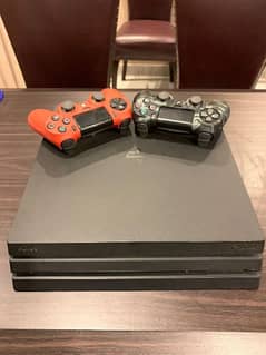 PS4 pro Sony with two controllers