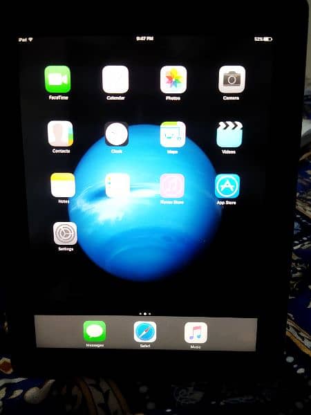 Apple Ipad 4 (urgent) 1