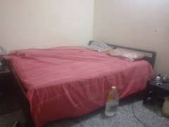 double bed full size 2 sofai nd table