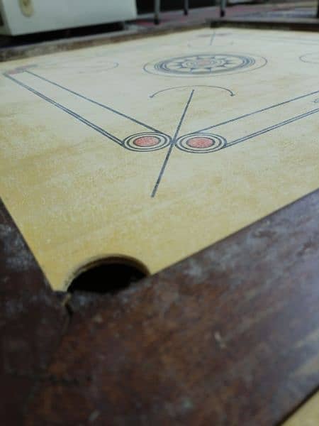 Good Condition Carrom Board 3