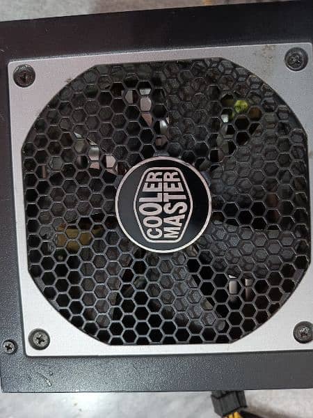 Cooler Master V750 Semi modular 80 plus Gold PSU 17