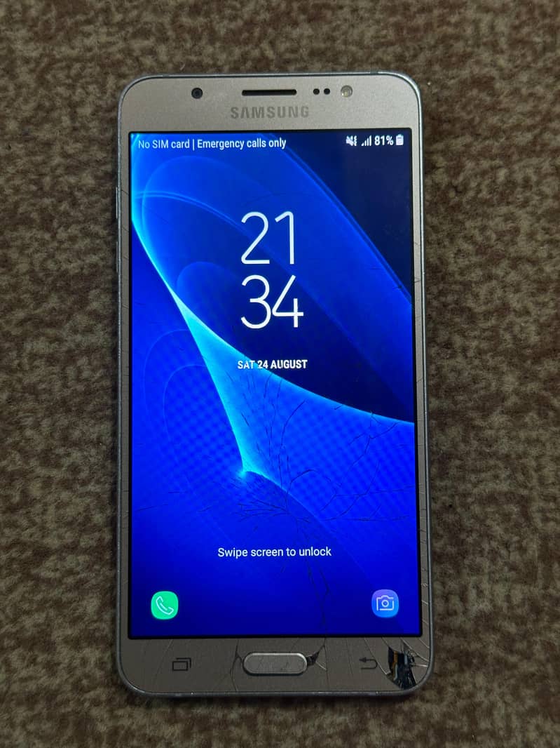 Samsung Galaxy J7 6