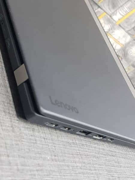 Lenovo X1 carbon 8