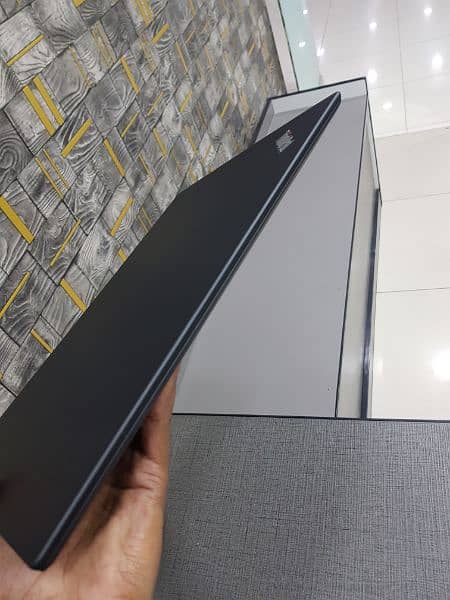 Lenovo X1 carbon 9