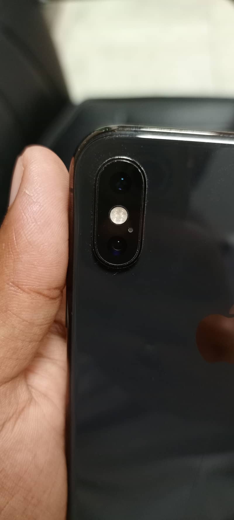 Iphone XS Max Non PTA 4