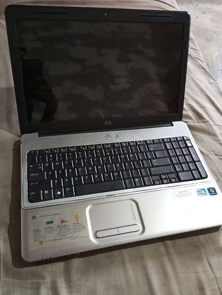 hp laptop sale urgent paiso ki zrurat ha 1