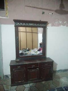 dressing table