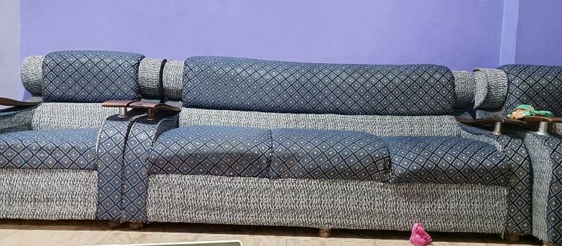 urgent I'm selling my 6 seater sofa set 3