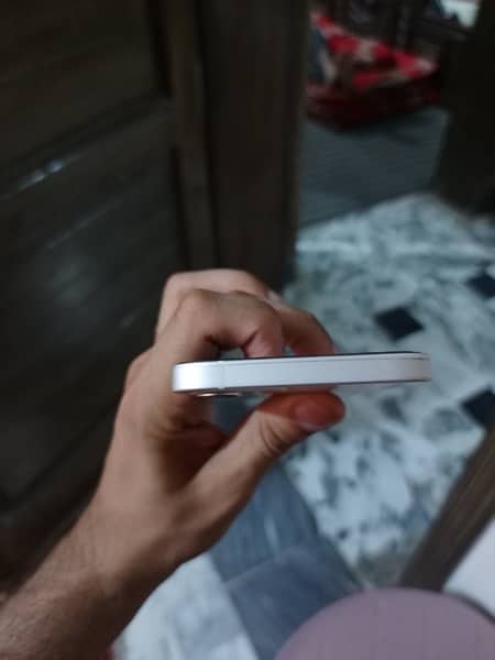 Iphone 12 (64gb) White JV 1