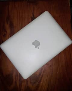 Apple Macbook Pro 2015 (best for Amazon,trading etc)