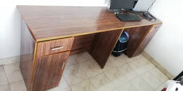 Computer table on cheap rate and urgent sale