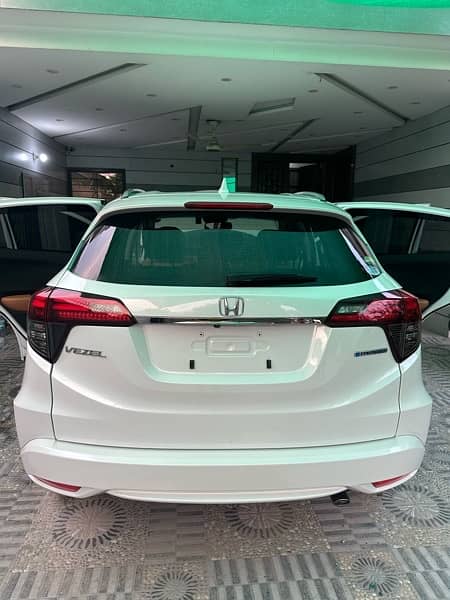 HONDA VEZEL MODEL 2019/ 2024 AUTOMATIC 12