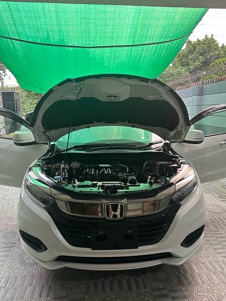 HONDA VEZEL MODEL 2019/ 2024 AUTOMATIC 15