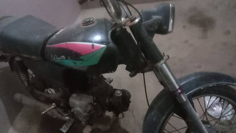 Bike For Sale, Hondyas hai Honda ki copy 3