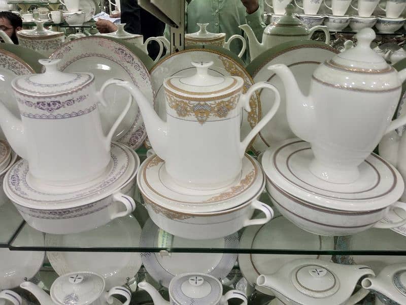 61 pic Dinner Set bone china 2