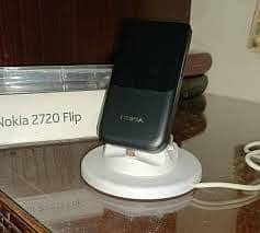 Nokia 2720 Flip 4G