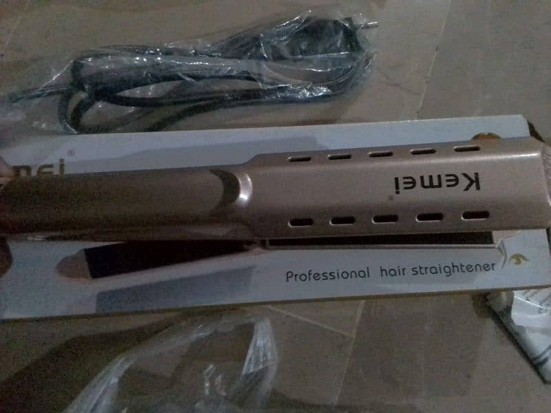 Hair straightener ( whatsapp number  03132451005 ) 2