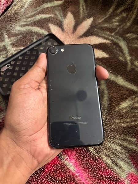 iPhone 7 | 128GB | PTA Approved 5