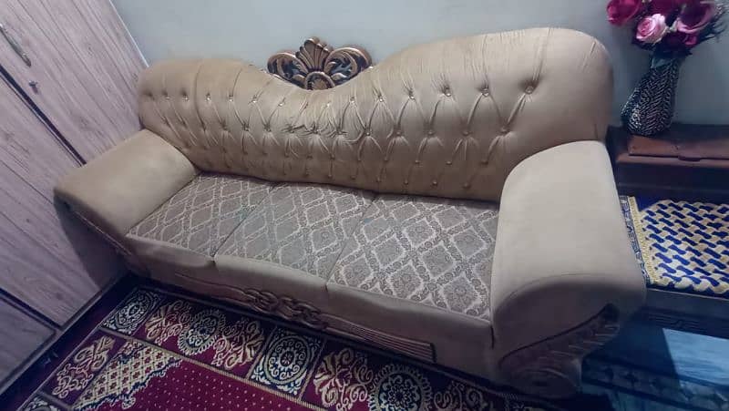 sofa set 3+2+1 heavy wooden urgent sale 03161442964 2