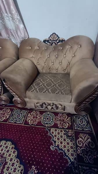 sofa set 3+2+1 heavy wooden urgent sale 03161442964 3