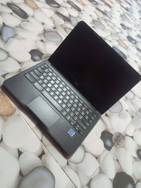 dell Chromebook 3180 2