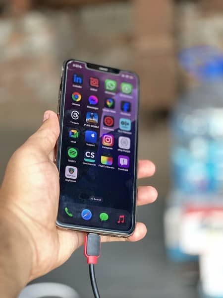 iPhone 11 Pro Max 7