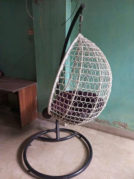 garden / living room/ single seater egg shell jhoola 0