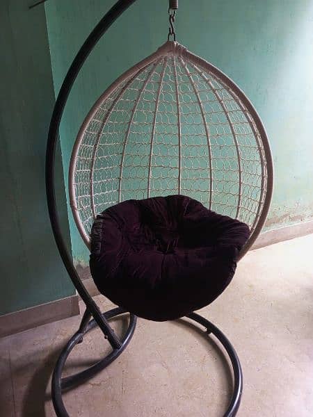 garden / living room/ single seater egg shell jhoola 1