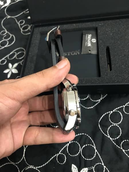 Original Men’s watch Brand new 6