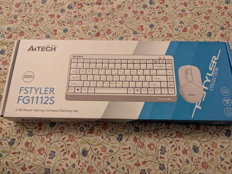 A 4Tech keyboard and mouse 0