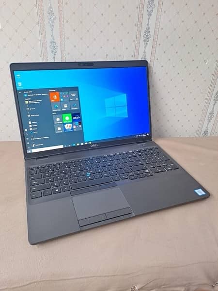 Dell Latitude 5500 -Core i7 8th Gen  -16gb Ram (DDR4) -256gb NVME SSD 0