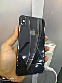 URGENTLY SALE MY iPhone Xs Max 256GB FACTORY UNLOCKED SIM WORKING