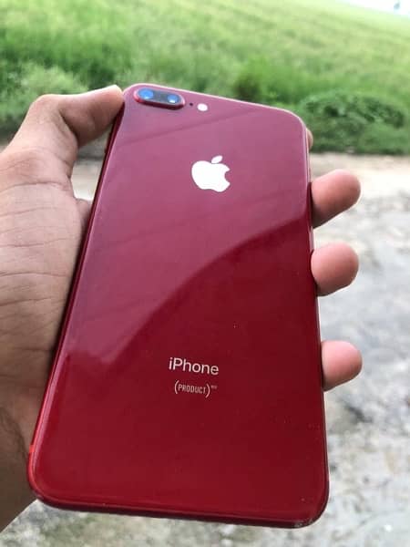 iPhone 8 Plus 1